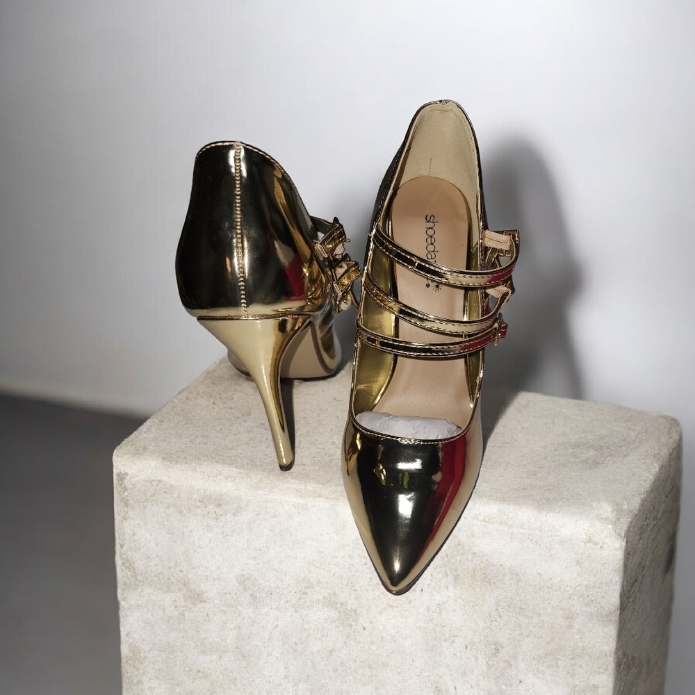 Shoe Dazzle Shiny Gold Heels